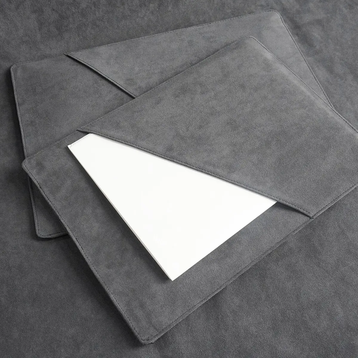 Large-Capacity Pad Storage Bag