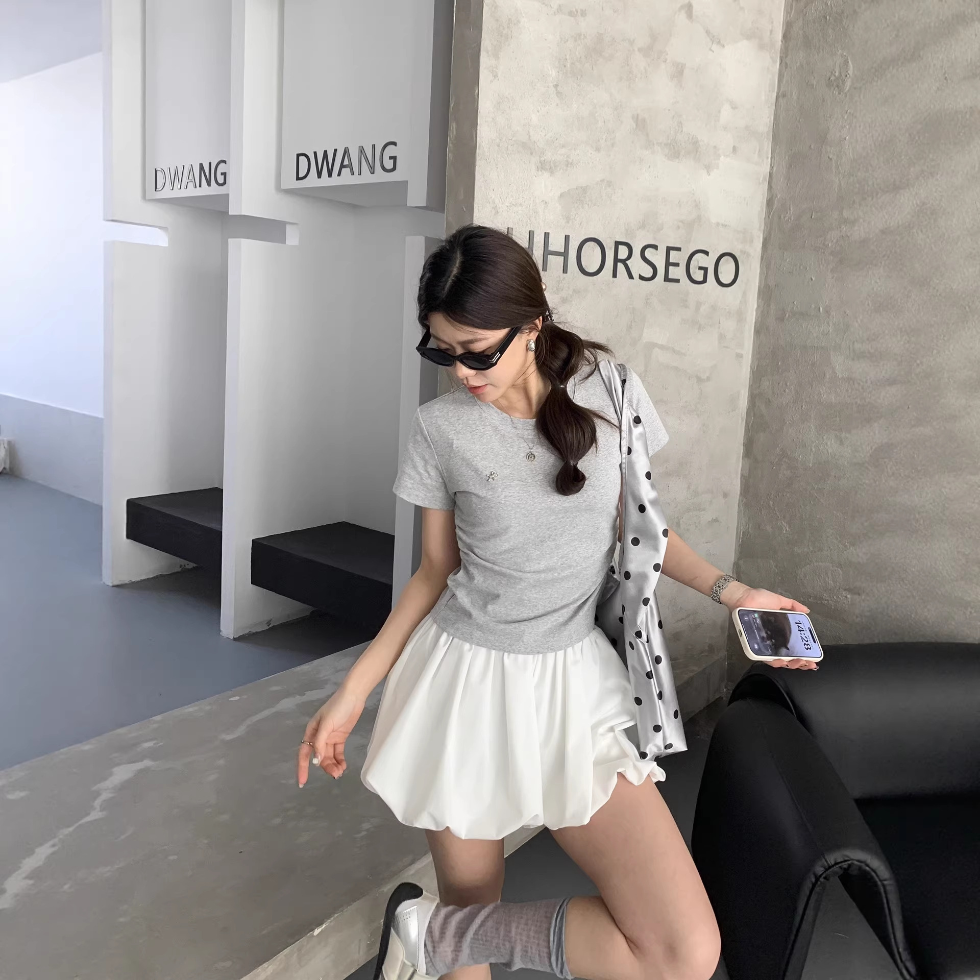 Women's Short Sleeve T-Shirt - Casual Versatile Top for Daily Wear Comfortable Fit Basic Tee