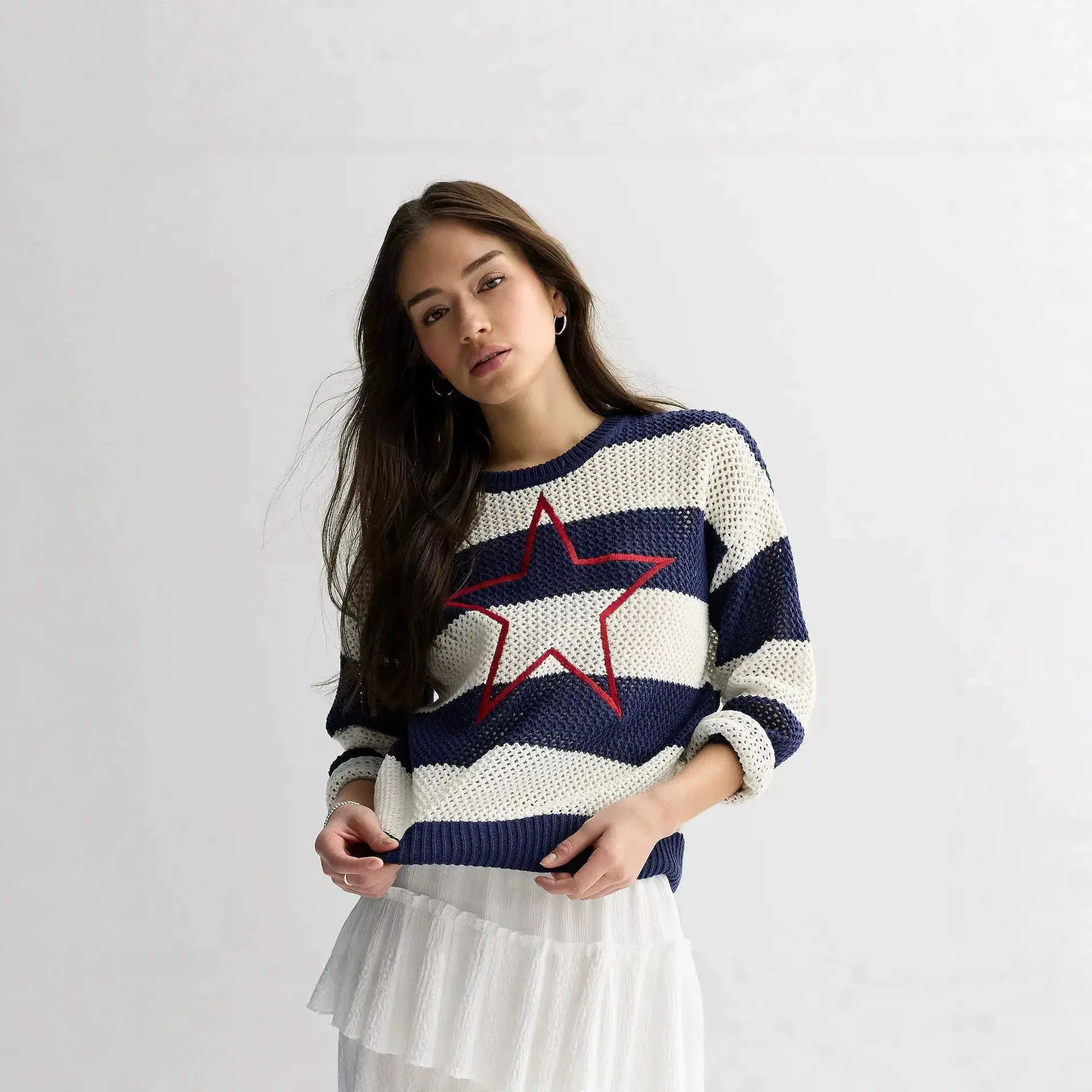 Star-embroidered Loose-fit Casual Breathable Top