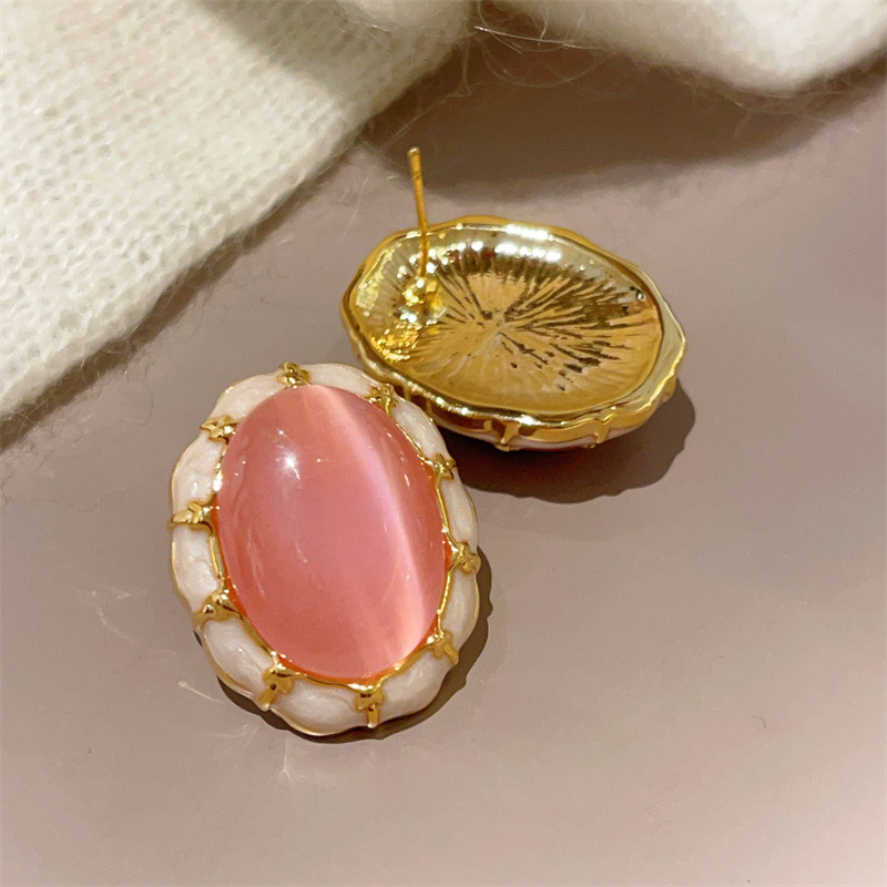 Simple High Grade Retro Earrings