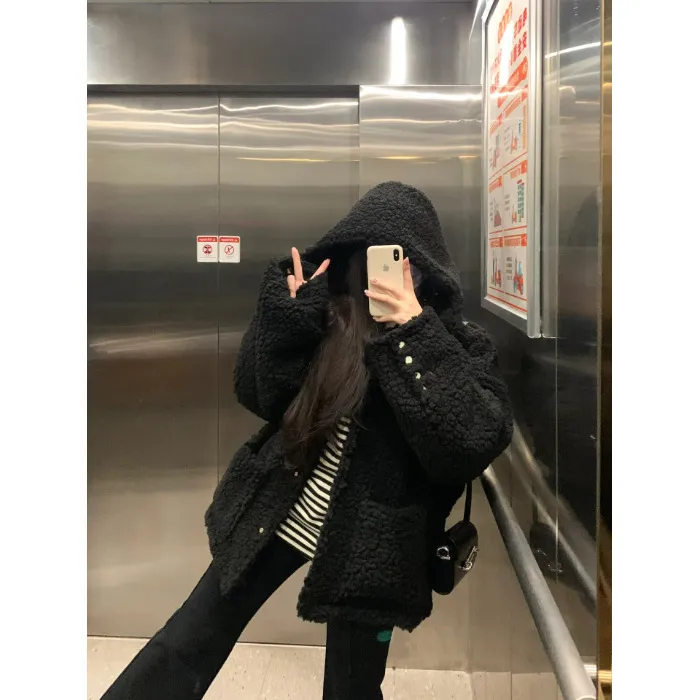 Lamb Wool Loose Sweater Coat - Black