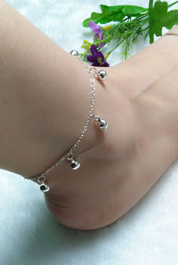 Exquisite Little Bell Shape Anklet 2