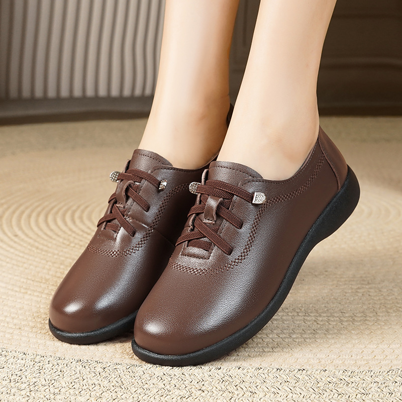 New Autumn Womens Large-Size Leather Shoes