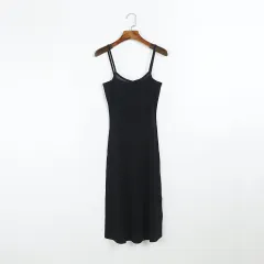 Row Pearl Button Diamond Pattern Large Hem Pleated Skirt - Suspender Skirt Qs Black - View 1