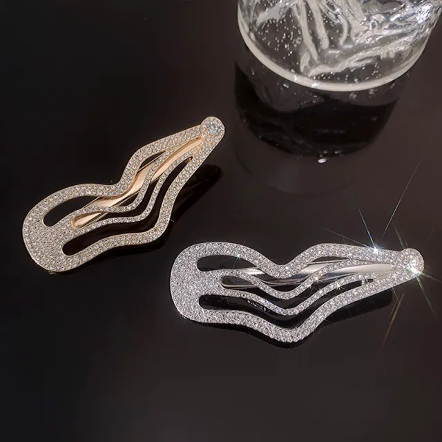 Irregular Lines Bang Sweet Cool Full Diamond Side Clip Gold And Silver 2Pcs - Shop at LoveMi