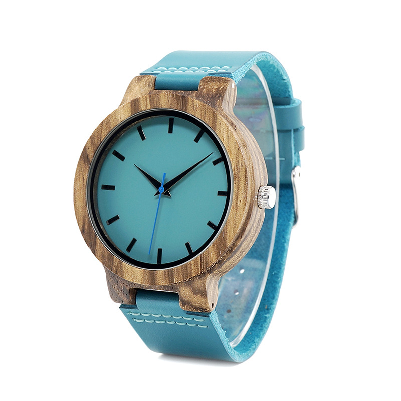 Simple Wooden Watch As A Birthday Gift For Students 7