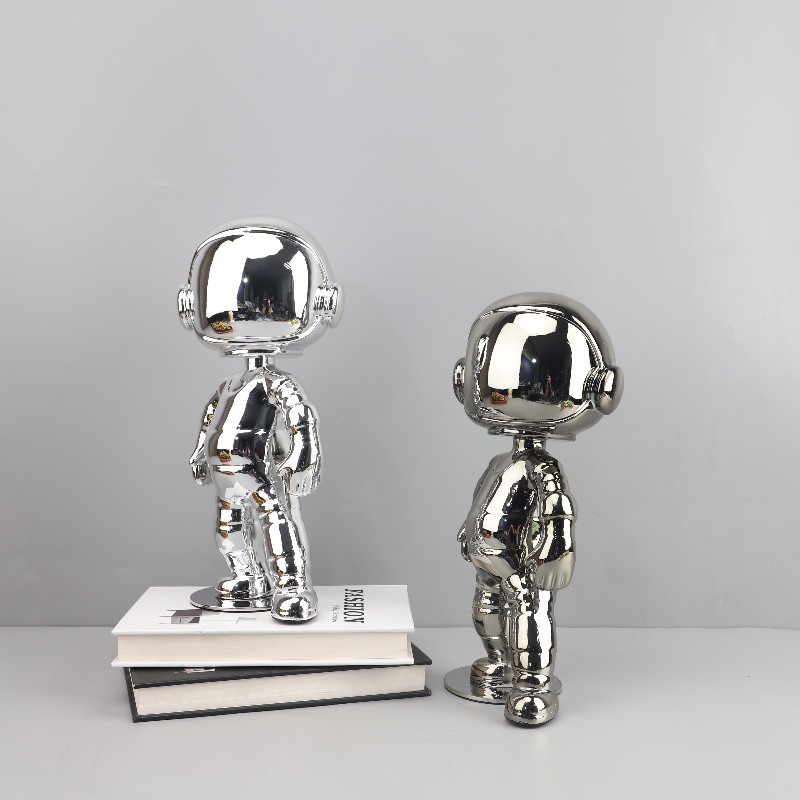 Light-luxury Electroplated Mirrored Astronaut Decoration