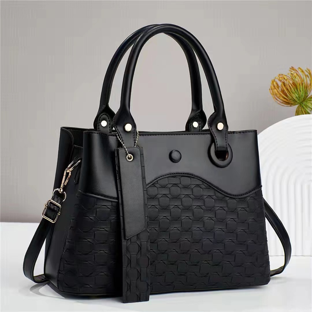 Spacious Crossbody Shoulder Bag For Women In A Chic Korean Style
