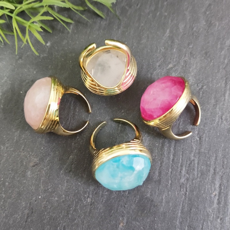 Multicolor Retro Round White Crystal Ring