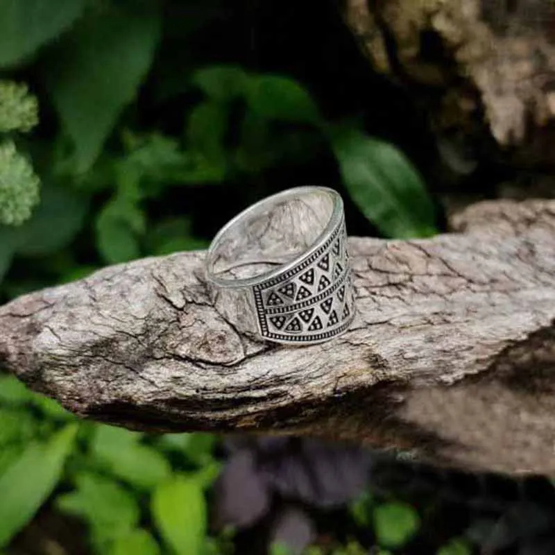 Simple Fashion Titanium Steel Ring Niche Irregular Rhombus