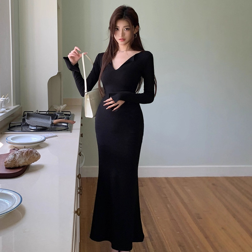 High Sense Temperament Long Sleeve V-neck Slim Fit Waist-controlled Base Fishtail Dress