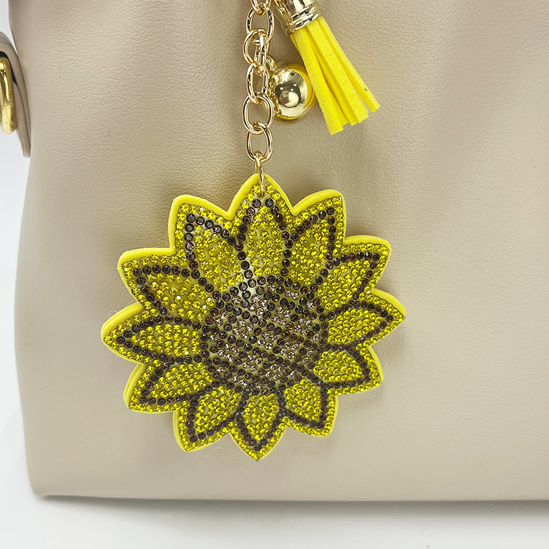 Creative Diamond-studded Sunflower Keychain Sunflower Bag Charm 4