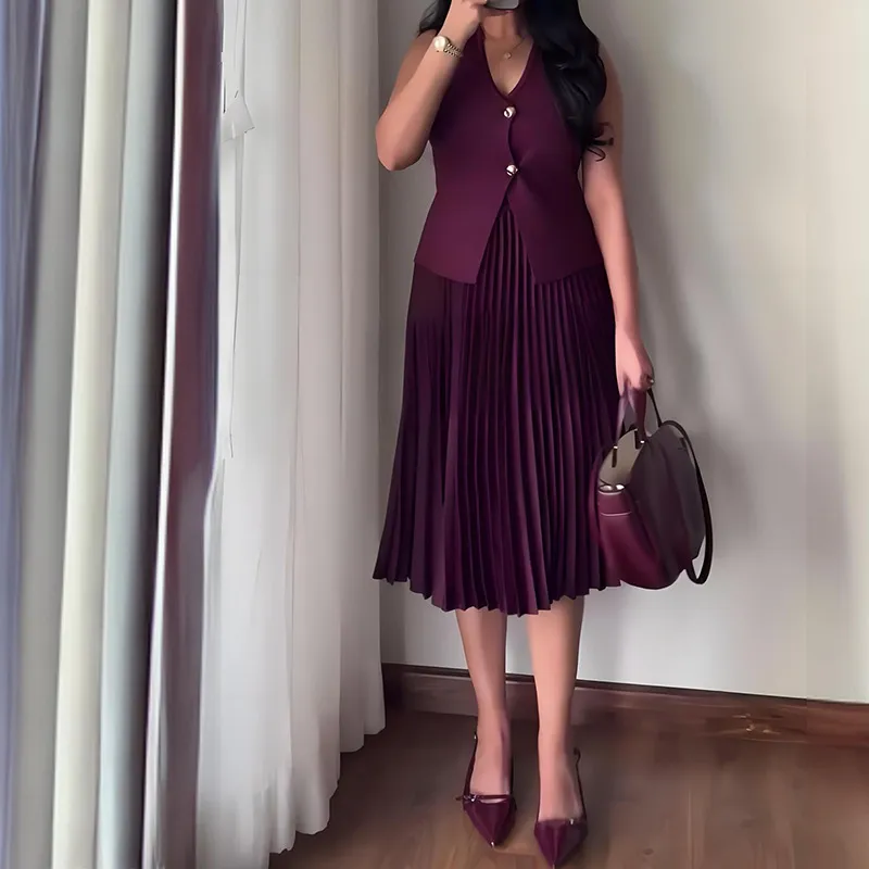 Women's Spring Sleeveless V-neck Vest Pleated Skirt Elegant Outfit - Purplish Red