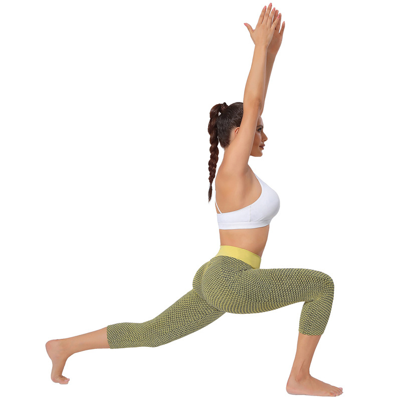 Title 35, Beautiful Peach Buttocks Skinny Cropped Yoga Pa...