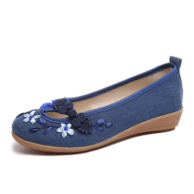Cloth Shoes Small Floral Buckle Low-top Shoes Low-cut Square Dance Mom Shoes Women's Shoes 404142 - Blue