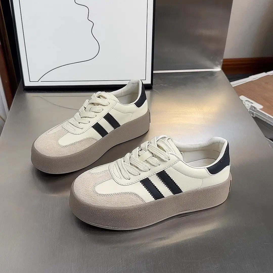 Women's Fashionable Round Toe Vintage Distressed Casual Sneakers