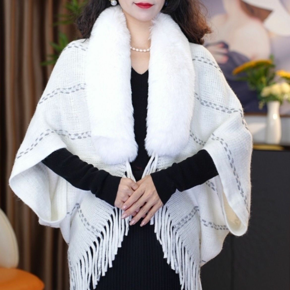 Fourrure Faux-Fur Collar Shawl 2