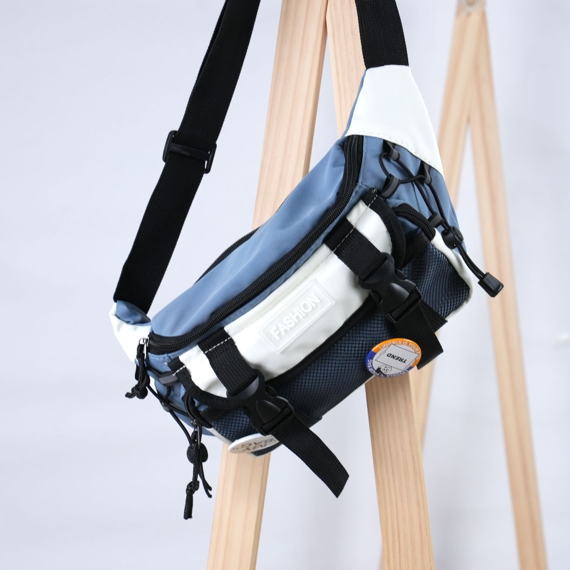 Cartoon Medal Mens Trendy Crossbody Bag