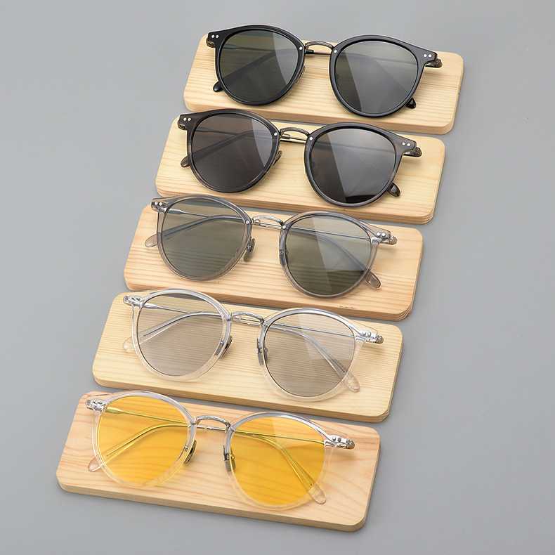 Japanese Handmade Medium Gold Pure Titanium Polarized Sunglasses
