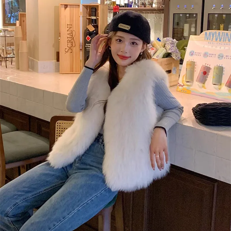 Women's Fashion Short Fluffy Vest Coat - Milky White