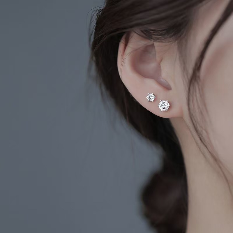 Classic Six-prong Moissanite Stud Earrings For Women