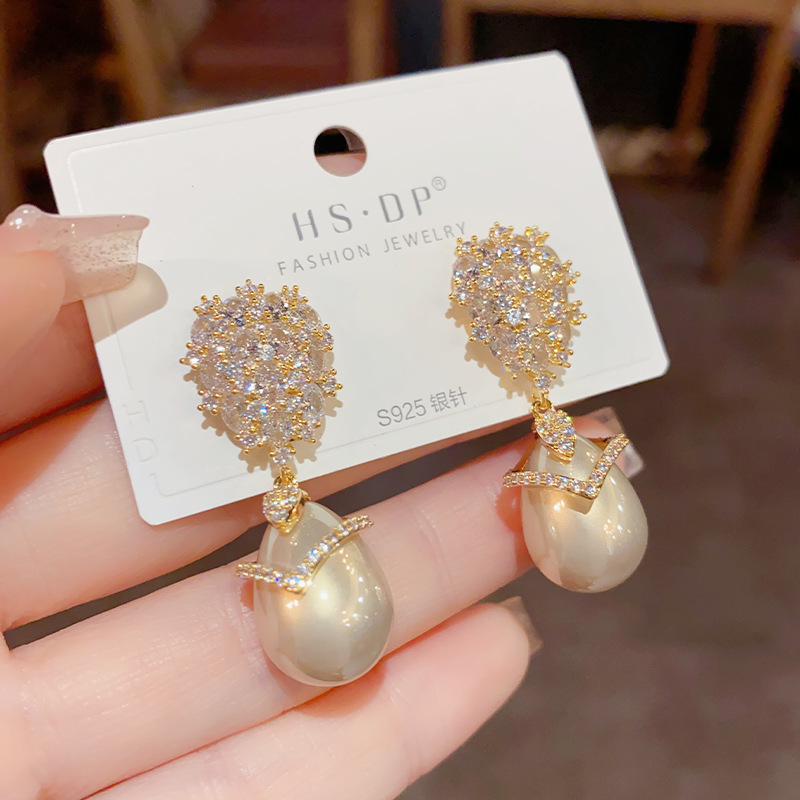 French Hong Kong Style Champagne Pearl Zircon Earrings Women