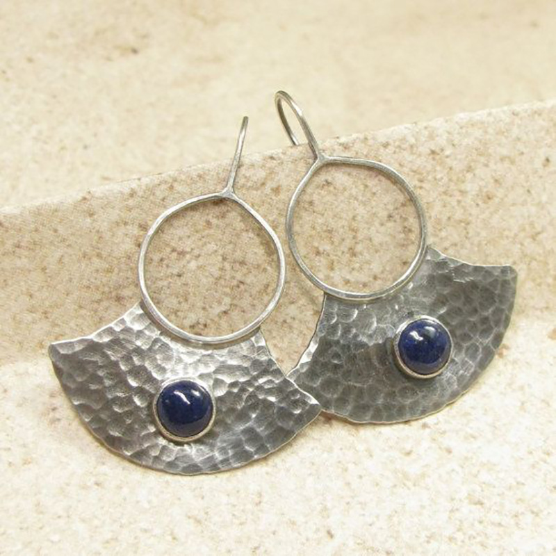 Exaggerated Fan-shaped Beating Pattern Personalized Eardrops Female