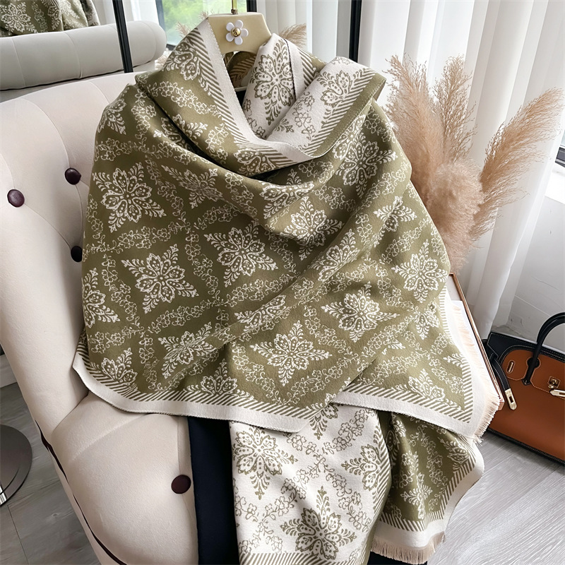 Thickened Cashmere-look Jacquard Scarf, Vintage Floral Pattern, Long Style For Women