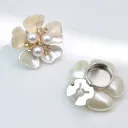 White Flap White Pearl