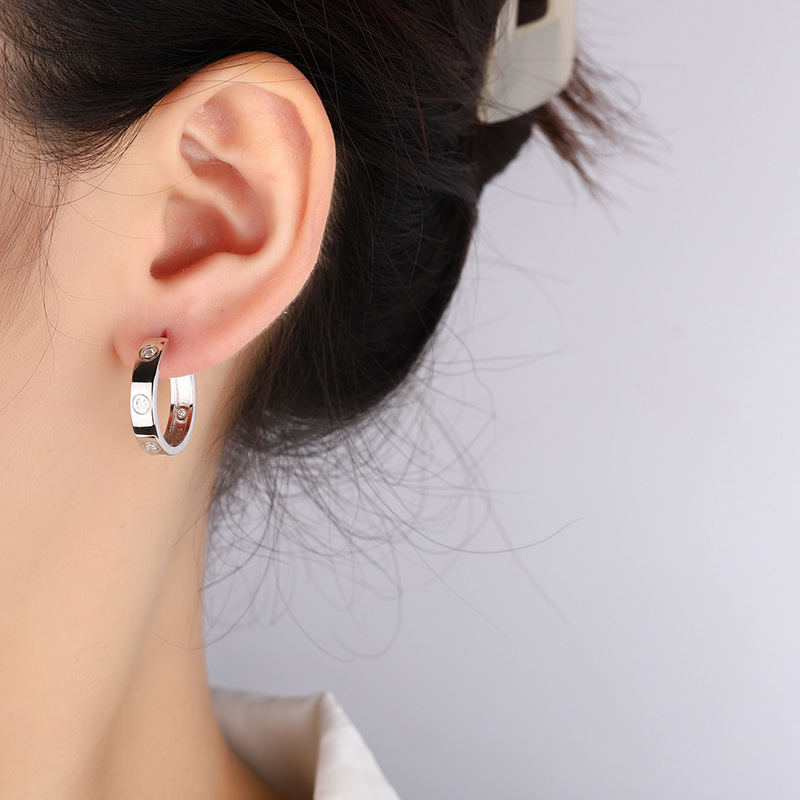 S925 Silver Moissanite Simple 6 Diamond Fashion Premium Female Earrings