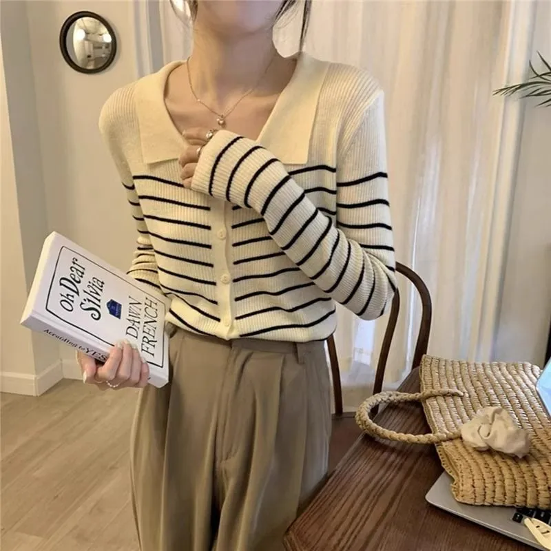Women's Black And White Autumn Striped Sweater Top - Apricot