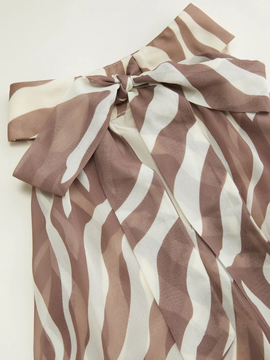 Buy Women's Clothing Online | Buy Trending Dresses for Women