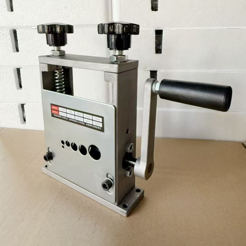 Quick-tool-change Manual Wire Stripper 4