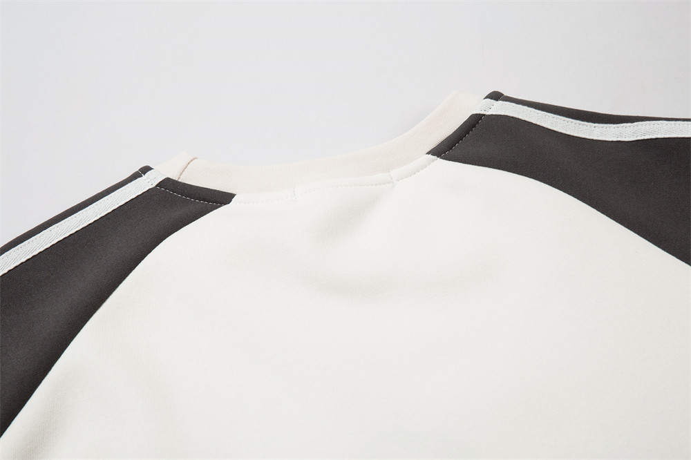 Letter Embroidery Color Matching Fleece-lined Crew Neck Sweater