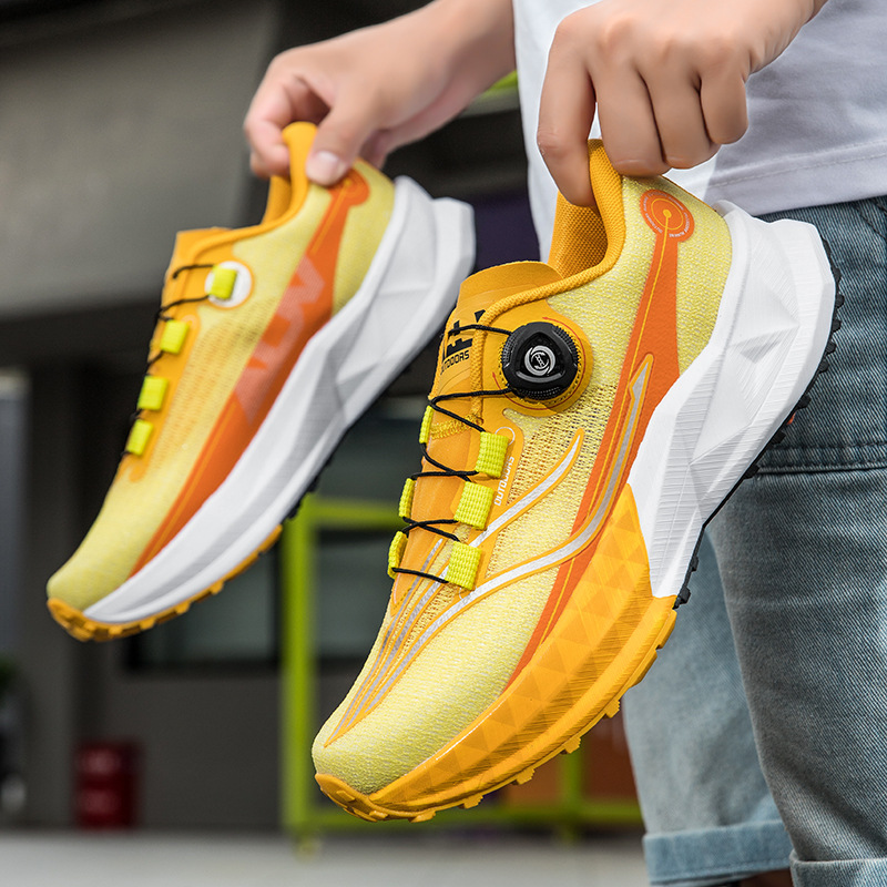 Off-road Hiking And Running Shoes With A Soft Sole High Elasticity Shock Absorption And Abrasion Resistance