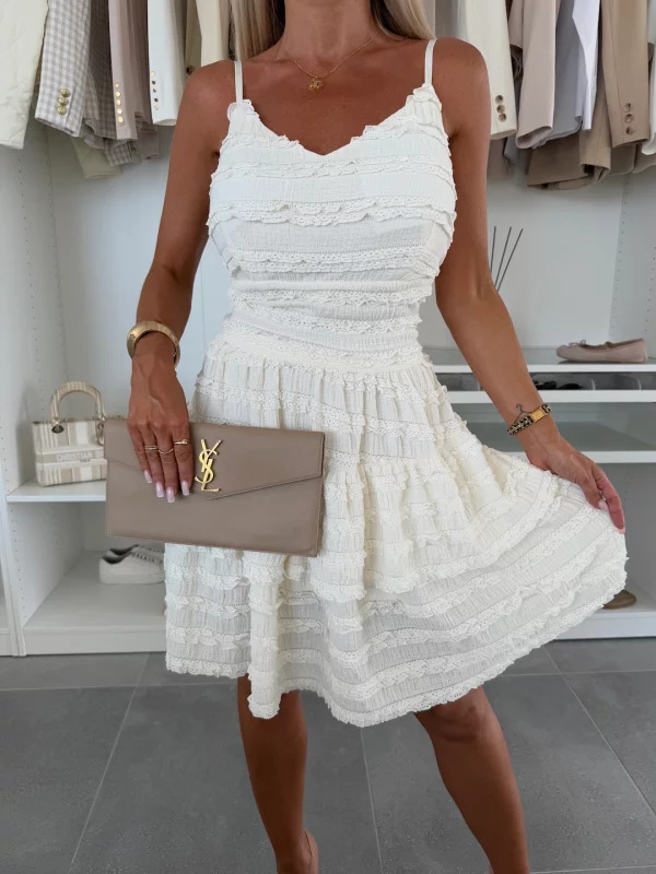 https://cf.cjdropshipping.com/quick/product/7072f97f-d132-47a2-a04a-d801261f9d63.jpg