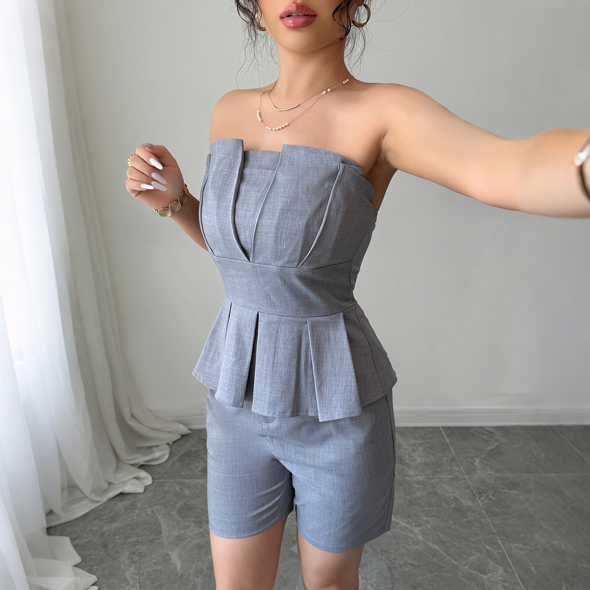 European And American Leisure Simple Tube Top And Waist Shorts Suit