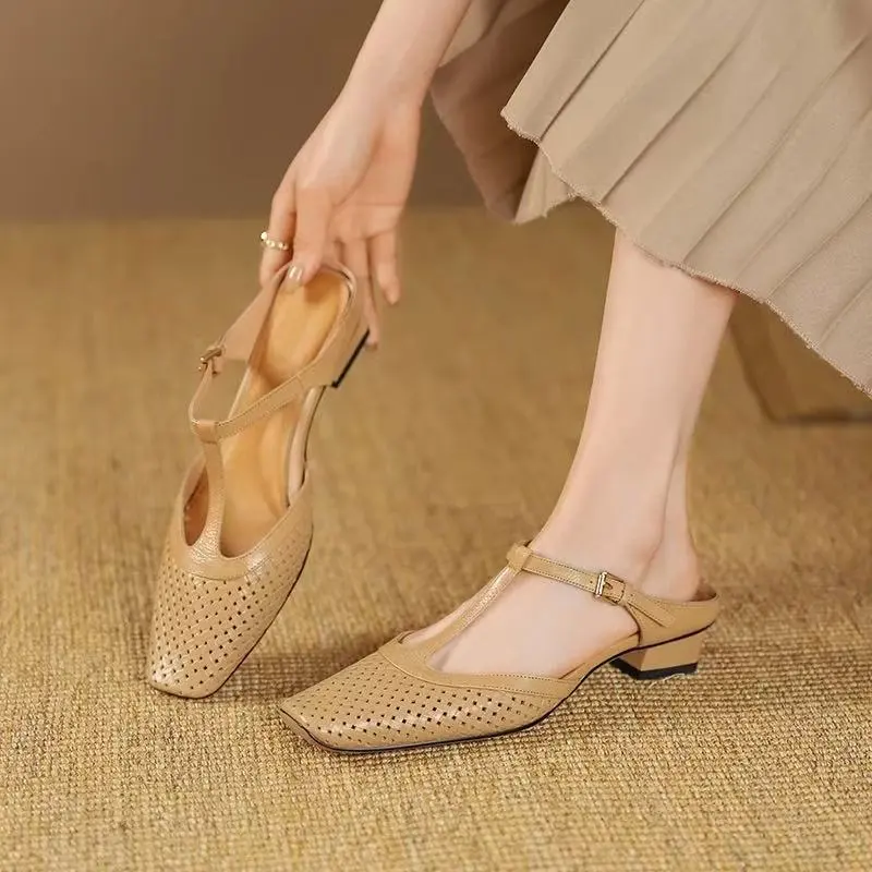 Women's Elegant Retro Soft Bottom Square Toe Color-blocking Sandals - Apricot