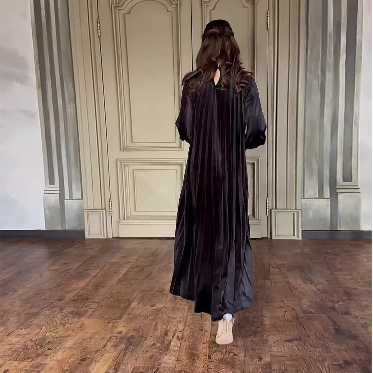 Pleated Loose Belt Dress, picture 3 of 5