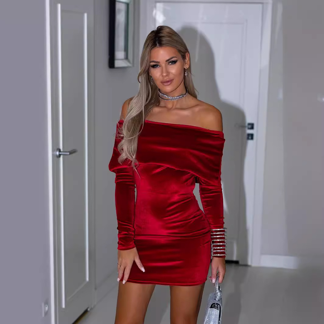 Off the shoulder Form fitting Velvet Evening Gown Red - Shop at LoveMi