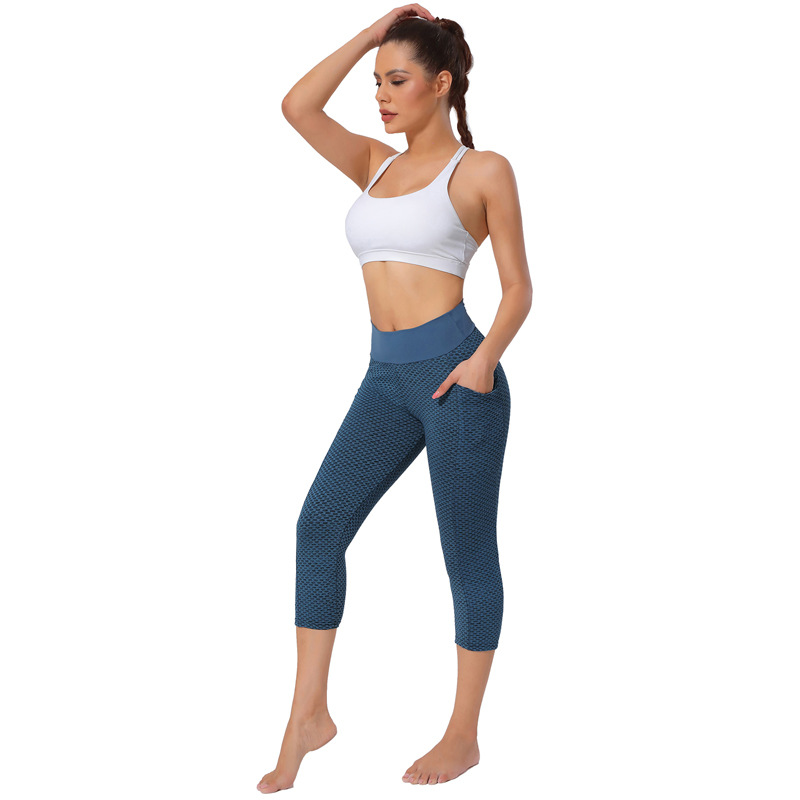 Title 29, Beautiful Peach Buttocks Skinny Cropped Yoga Pa...