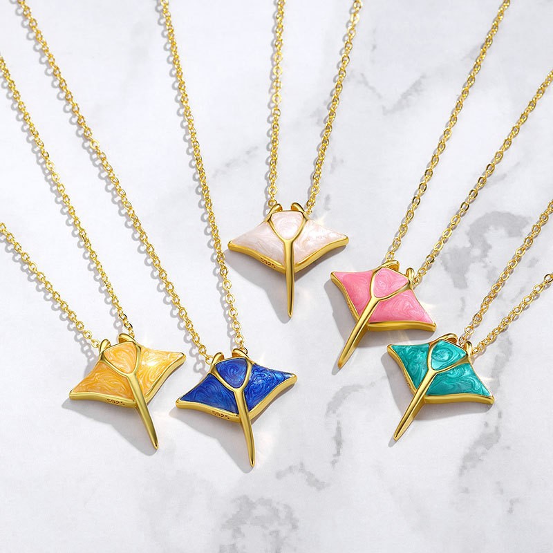 Womens Nautical-Style Manta Ray Pendant Necklace