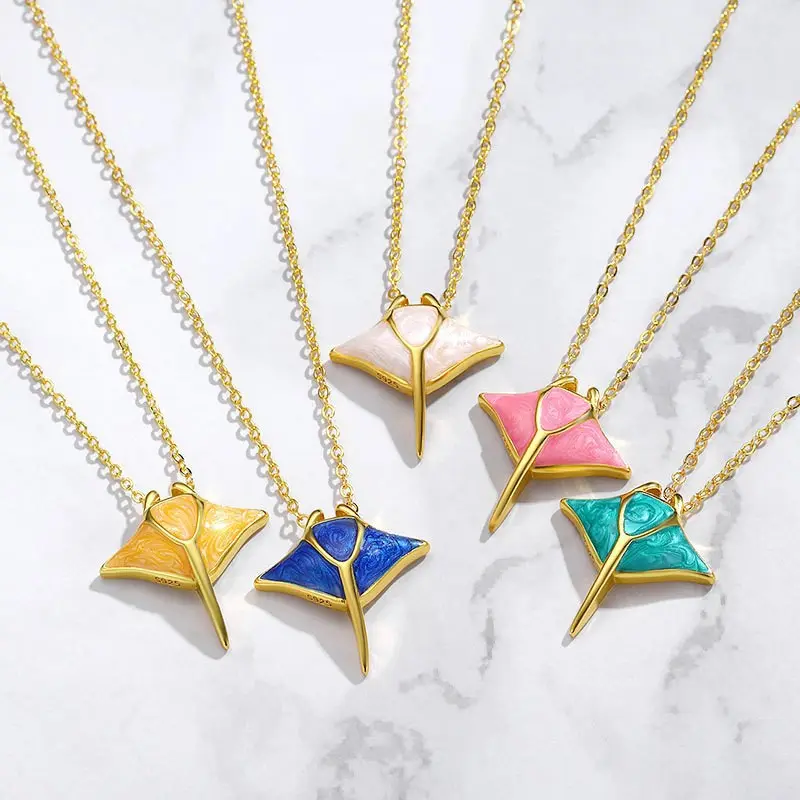 Womens Nautical-Style Manta Ray Pendant Necklace