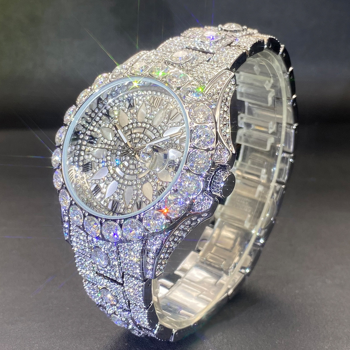 Men's High-end, Fully Diamond-encrusted, Ultra-glitzy Hip-hop Watch