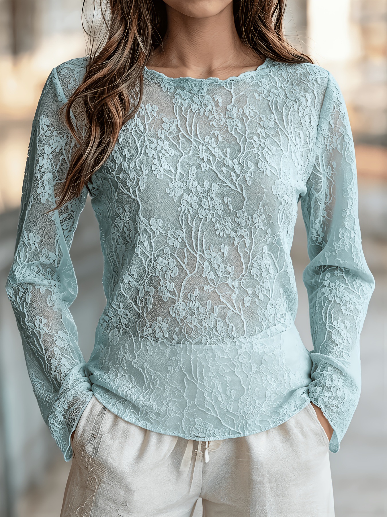Women's slim fit lace top – size and fit reference on model