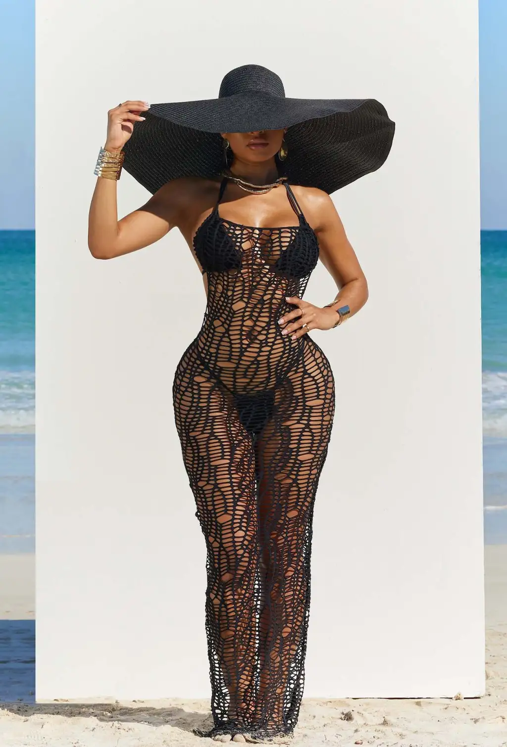 Women's Hollow-out Nude Back Halter Three-piece Set - Black