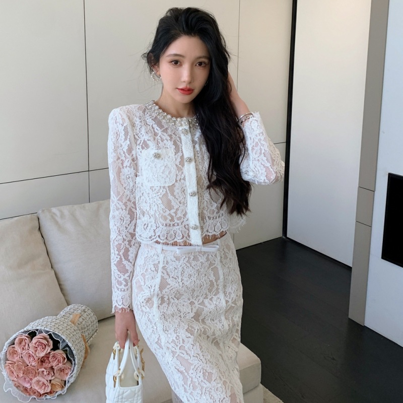 New Style White Temperament Diamond Decorations Lace Top