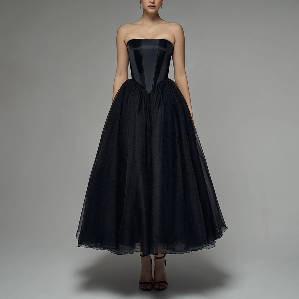 Color: Black, Size: US10 - French-style Strapless Satin Light Wedding Dress With A Cinched Waist And Voluminous Skirt