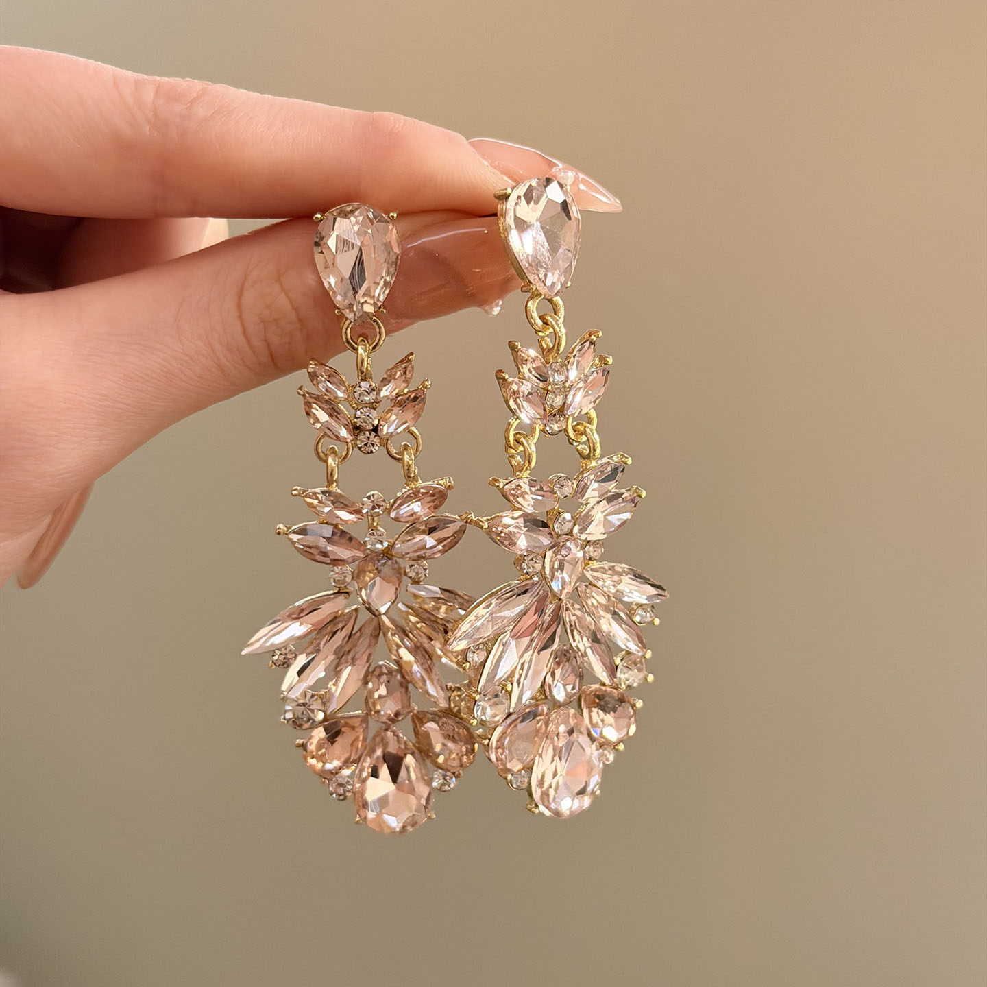 Fashionable Vintage-style Earrings For Women