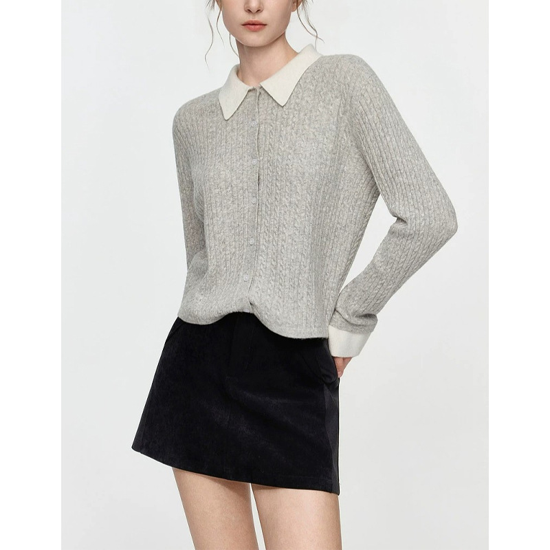 Cabled Lapel Knitted Sweater, picture 2 of 7